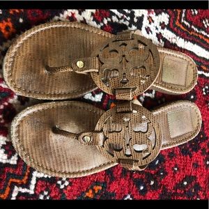 Tory Burch flip flop brown lizard 9